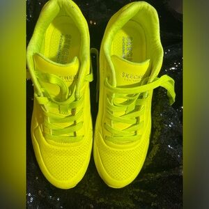 Women’s Memory Foam Sneakers